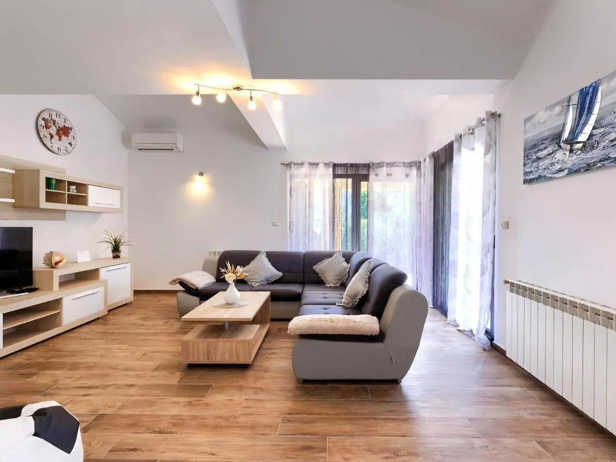 Holiday Home Danijela By Interhome Ližnjan Croazia