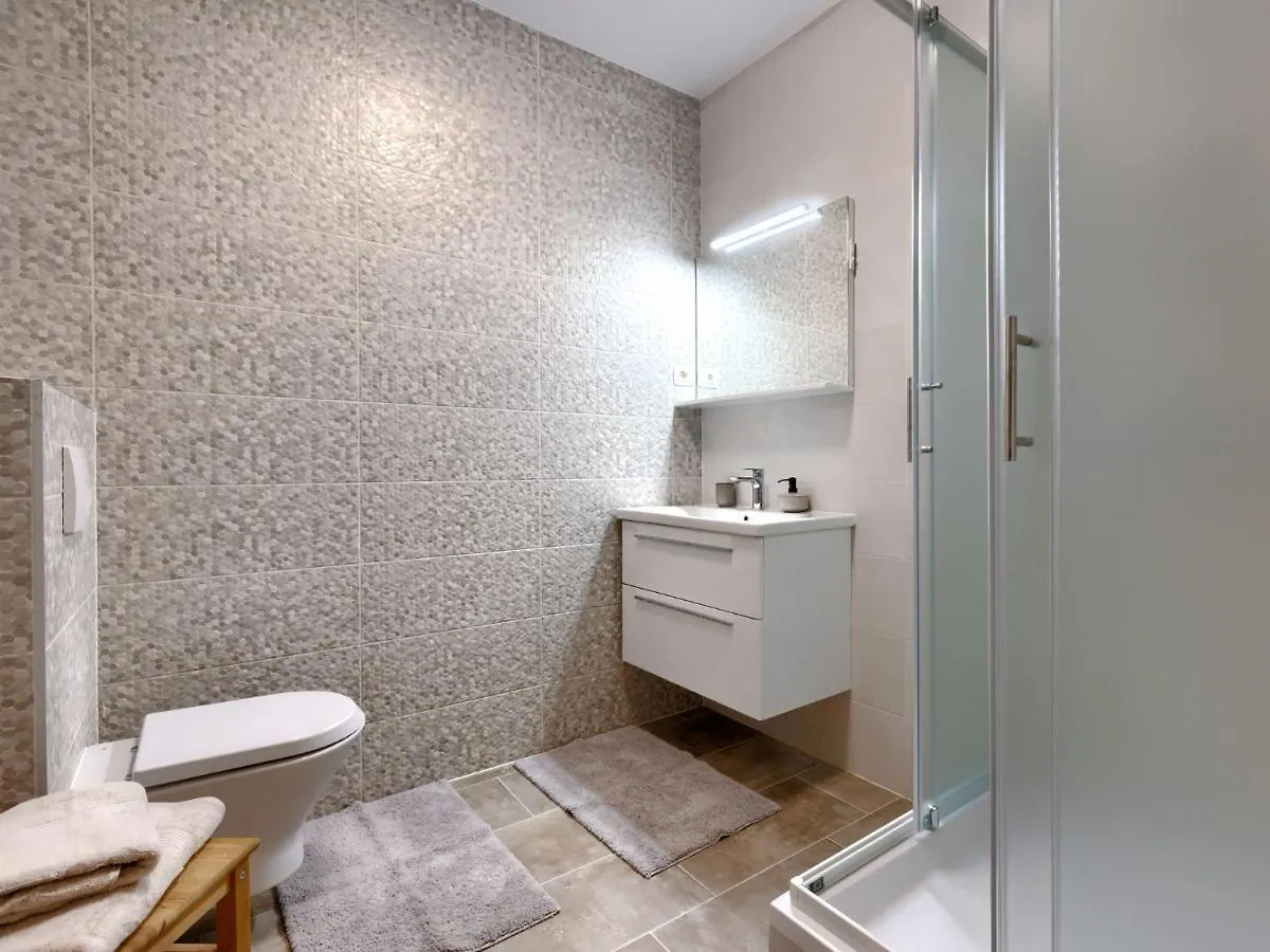 Holiday Home Danijela By Interhome Ližnjan