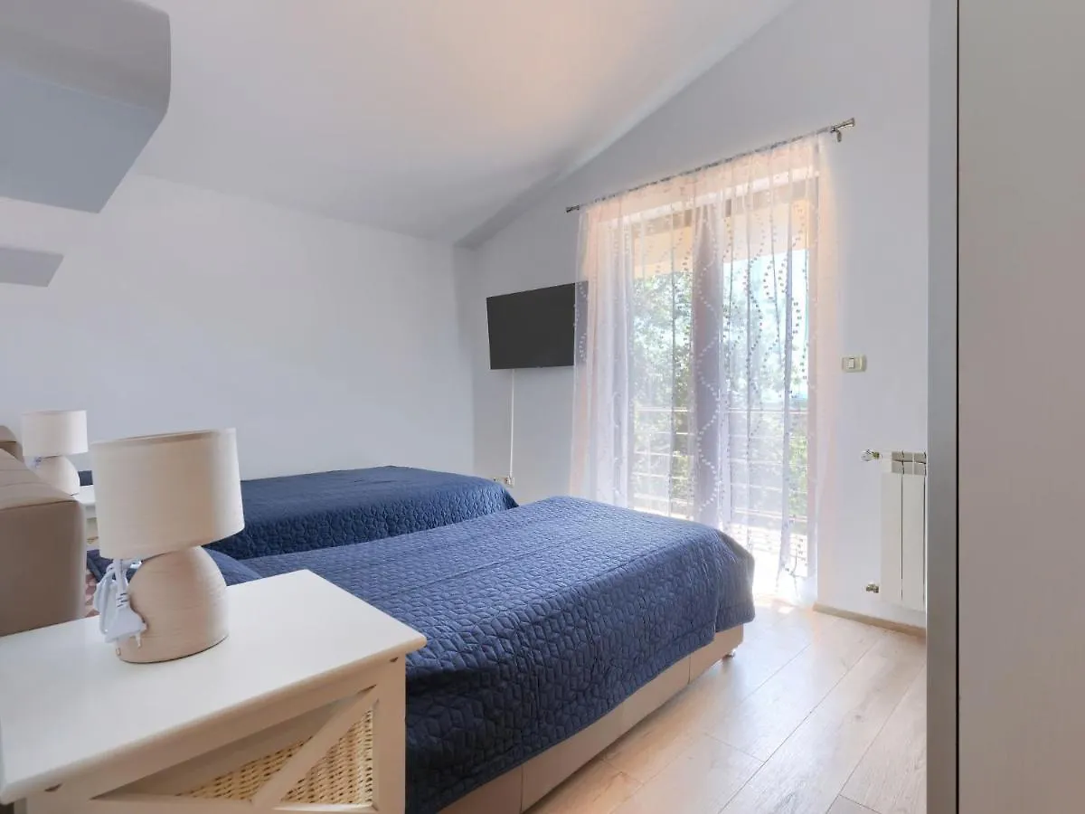 Holiday Home Danijela By Interhome Ližnjan